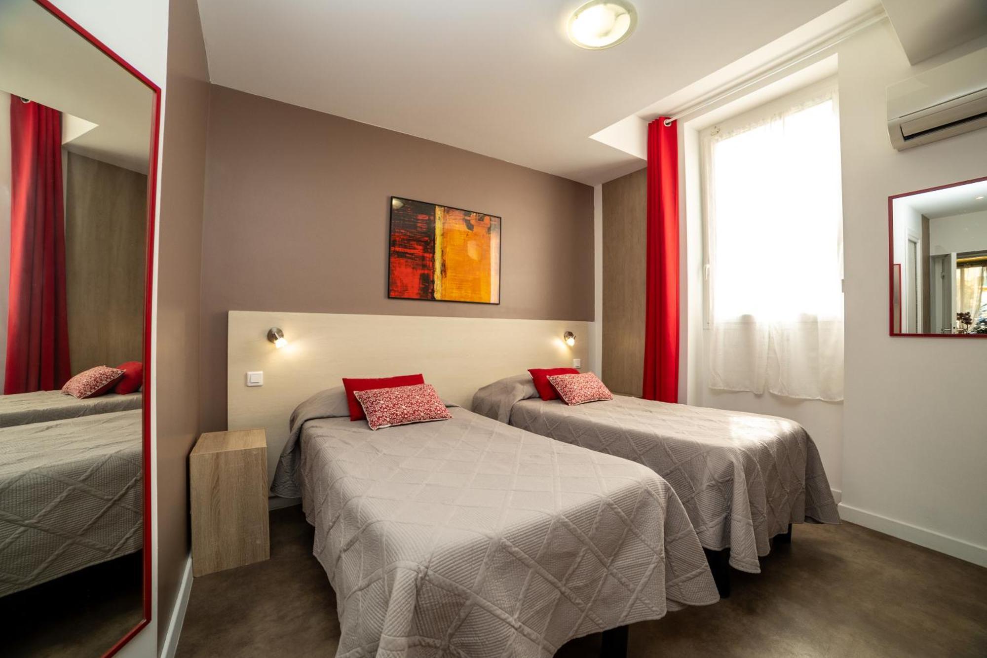 Hotel Parisien Menton