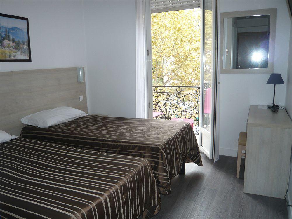 Parisien Hotel 2*